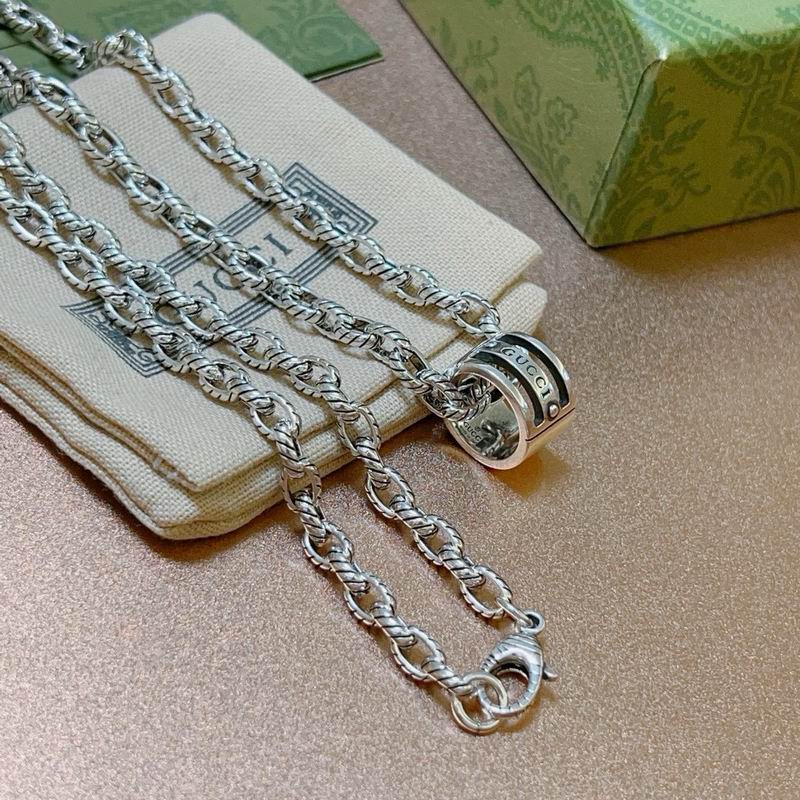 Gucci Necklace 10yxx185